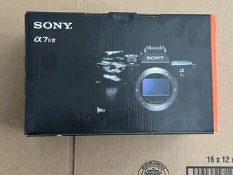 Sony Alpha 7R IV Full-frame Mirrorless Interchangeable Lens 61 MP Camera - Body Only - Black
