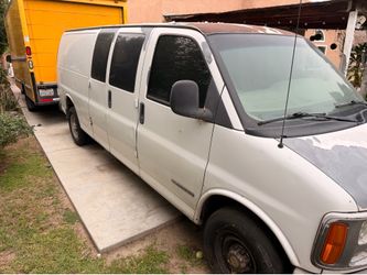 2001 GMC Savana 2500 5.7L V8