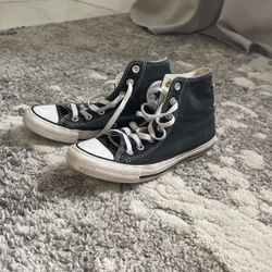 Black converse
