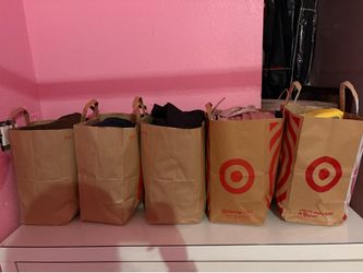 5 bags of men’s women’s clothes