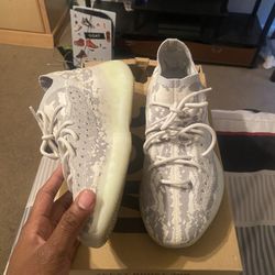 Yeezy 380 Aliens 