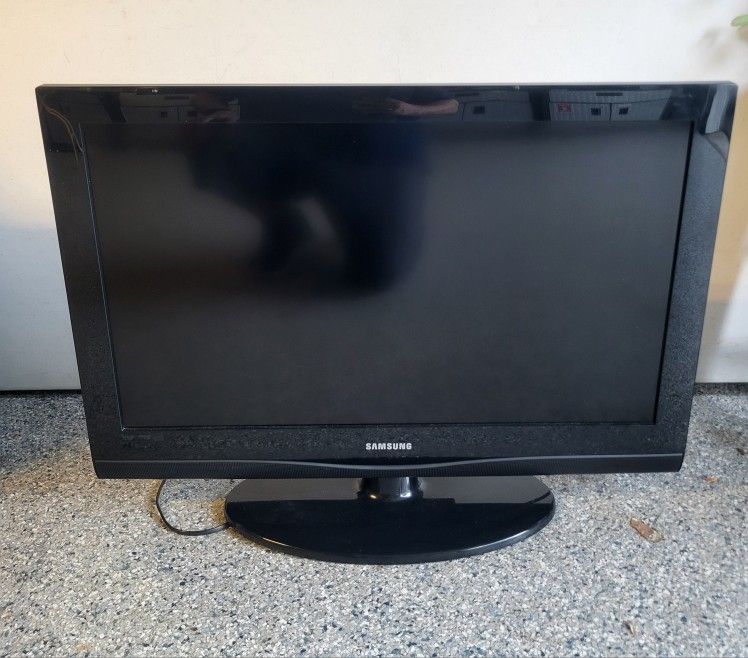 Tv. Can be Used As A Monitor 