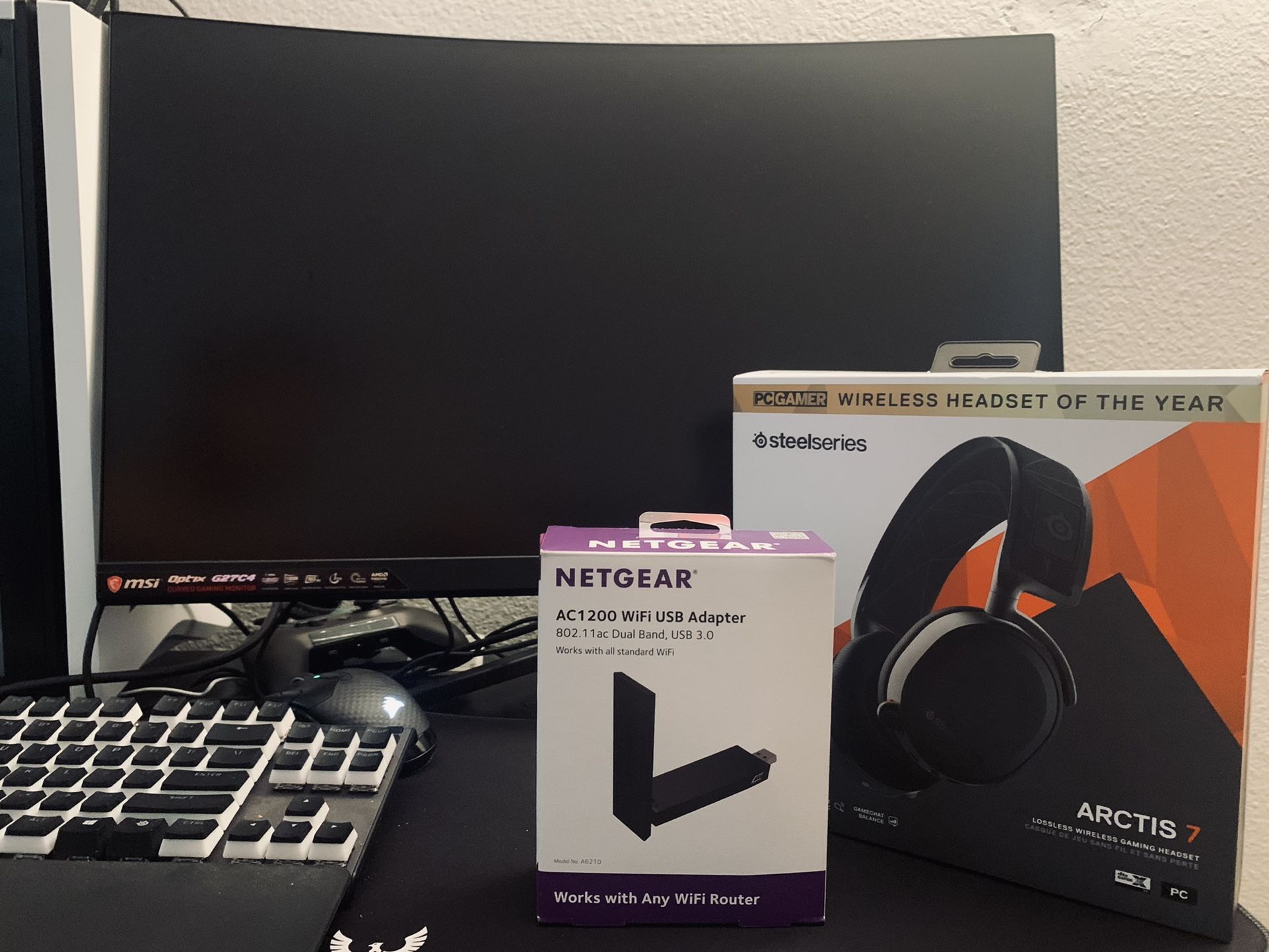 Gaming Monitor Headset And Wifi Adapter 