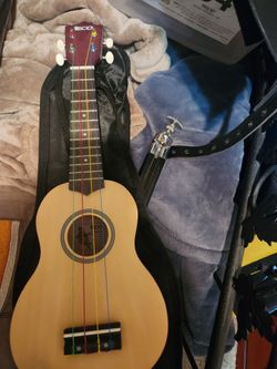Eco Ukulele with case