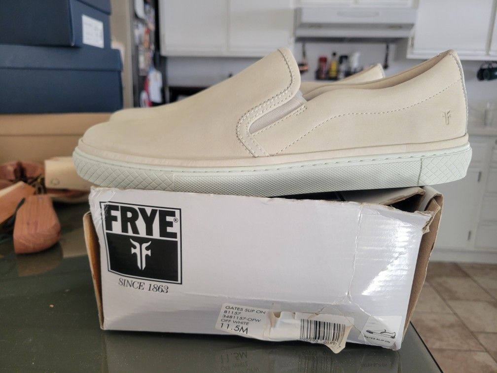 Frye Gates Slip On 81163 Mens off white  Leather Lifestyle Sneakers Shoes
Size 11.5 

Brand new!