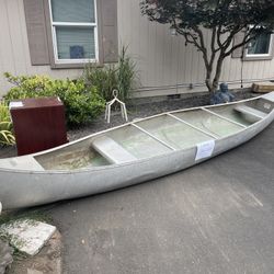 Canoe 16ft Lowe line Aluminum 