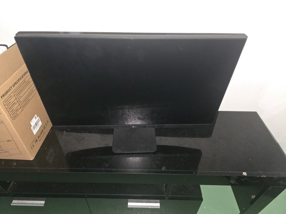 19 Inch LG MONITOR