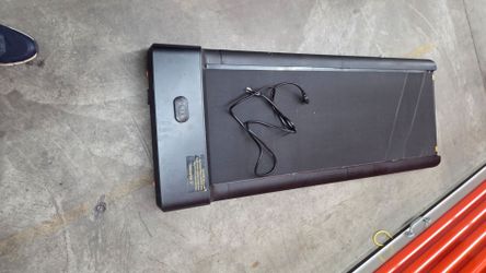 Folding treadmill