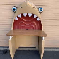 Cilek Brown Pirate Shark Desk