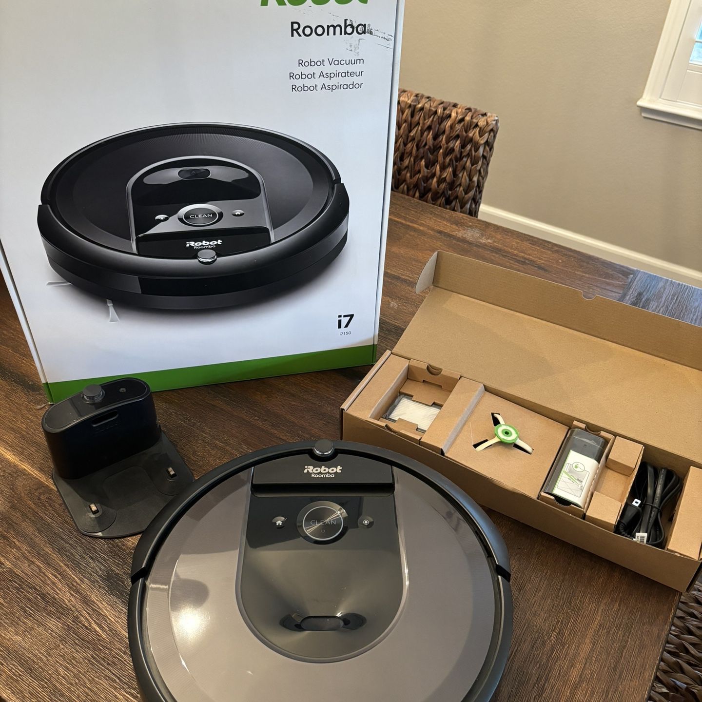 iRobot Roomba i7 Robot Vacuum, i7150 for Sale in Folsom, CA - OfferUp