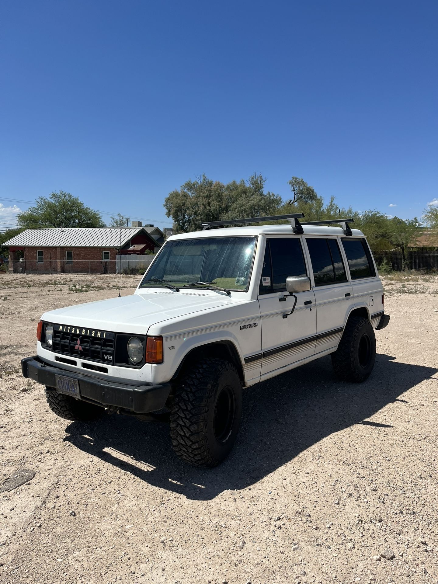 1990 Mitsubishi Montero