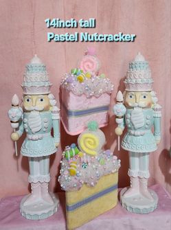 Pastel Cupcakes Nutcracker