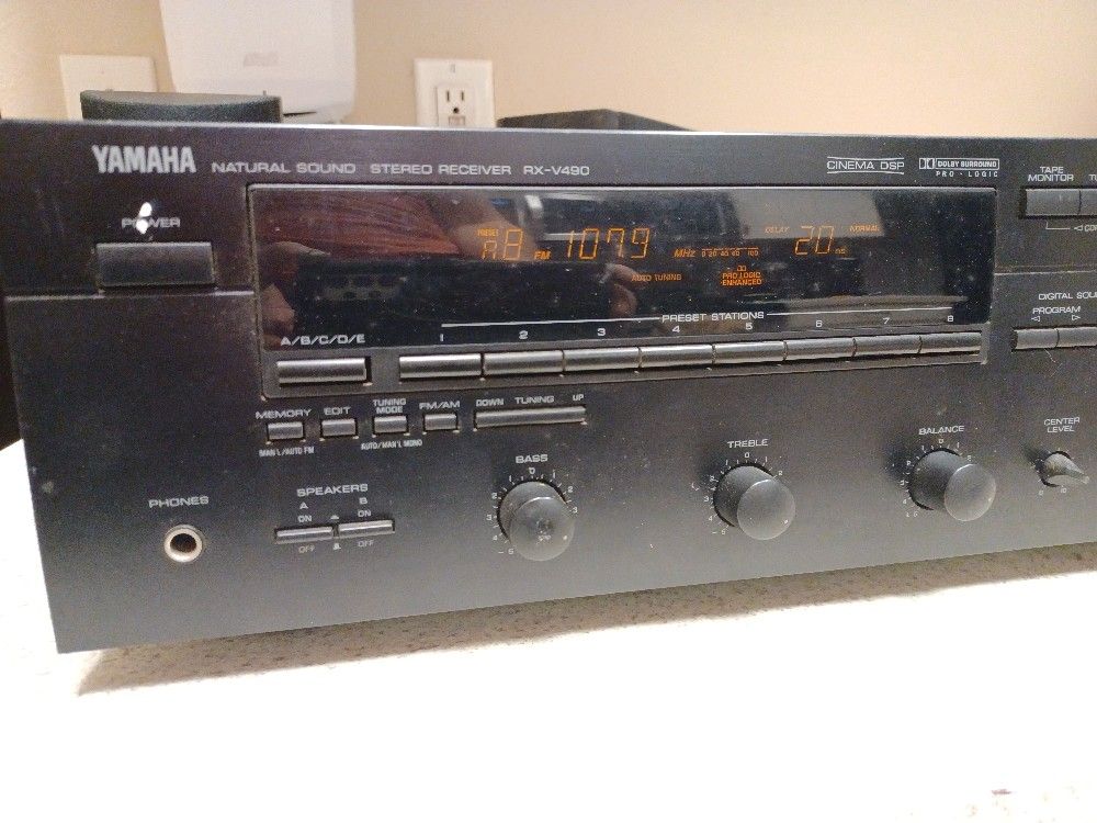 Yamaha RX-V490 A/V Stereo Receiver