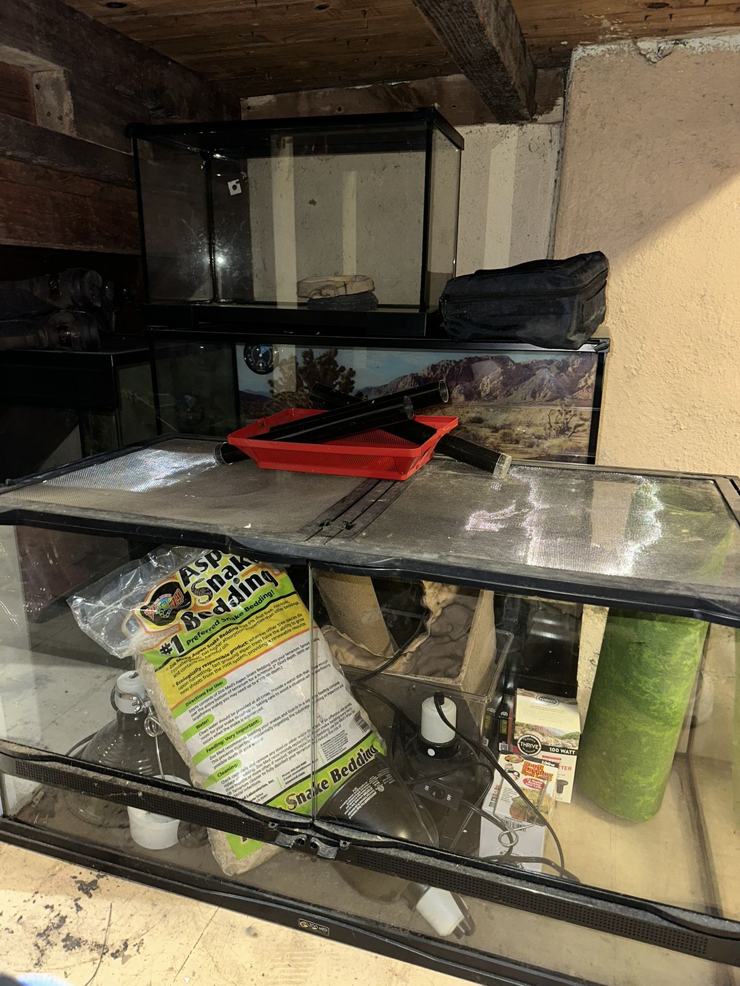 Tanks / Enclosures