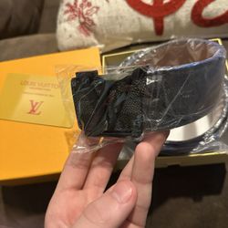 Louis Vuitton belt black addition 