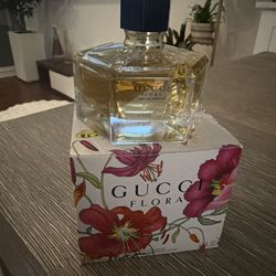 Women Gucci Flora 2.5 oz- 75ml EDP Spray / New In Box / Authentic / Discontinued