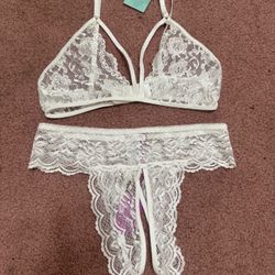 New Small Medium White Lace Lingerie Set Bralette Panty