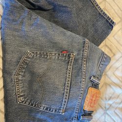 Men 46/32 Levi’s 