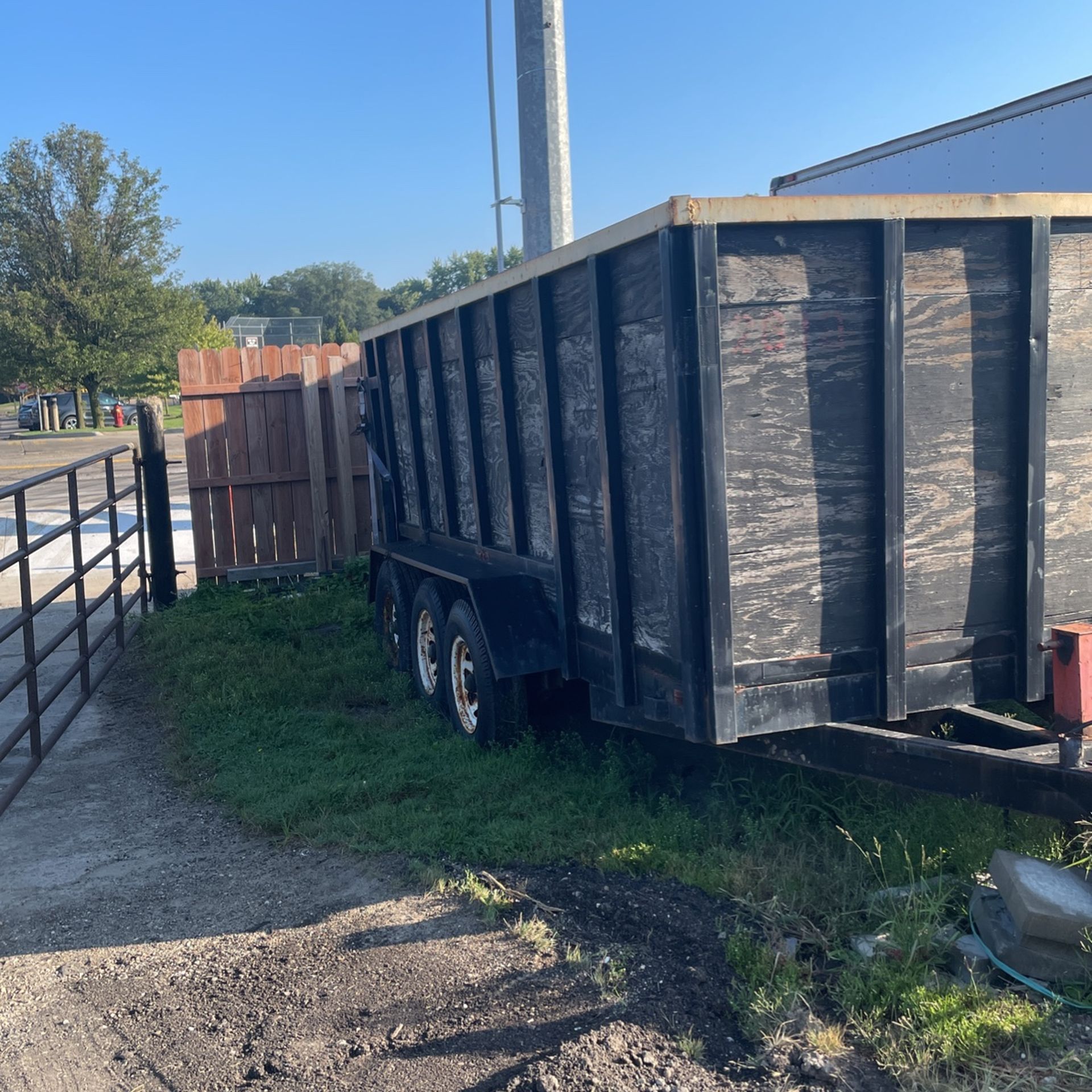 20 yard dumpster trailer Tires