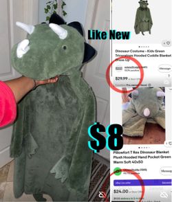 $8 Pillowfort Plush Dinosaur 3D Hooded Blanket,nice and soft one size fit all,Like New