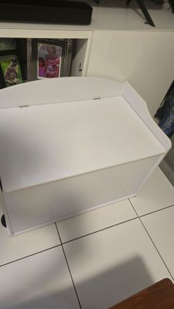 Bech/ Box Storage