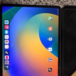 Apple iPad Pro  6th Generation