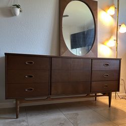 Mid-Century Dixie dresser 