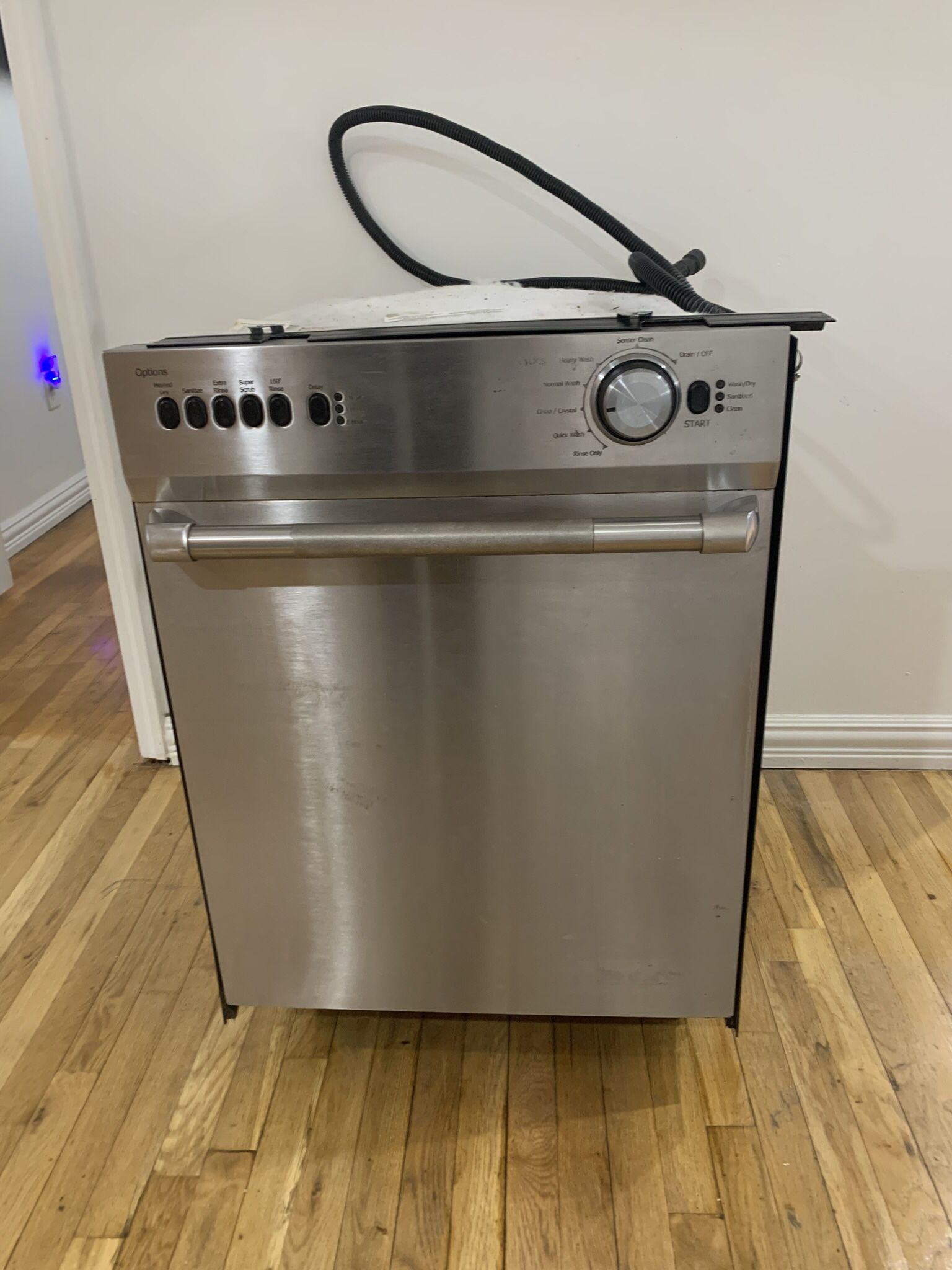 JENN-AIR Stainless Steel Dishwasher #JDB2150AWP 120V