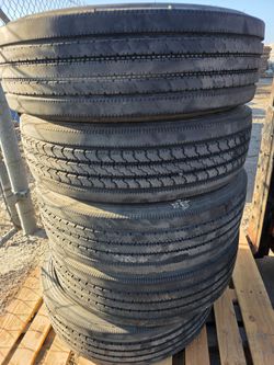 Used Commercial Truck Tires – Set of 5