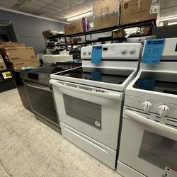 Amana 4.8 CU FT Standard Clean Range‼️
