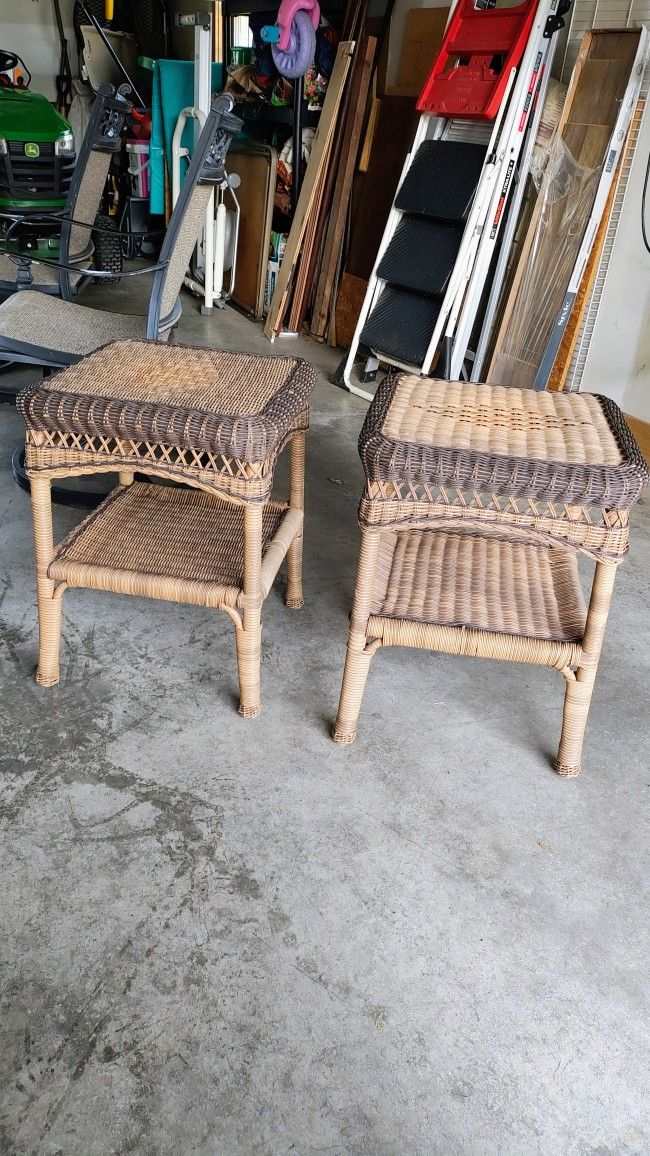 2 Wicker And Tables Free