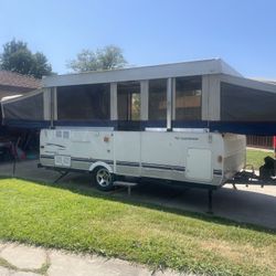 2004 Fleetwood Newport