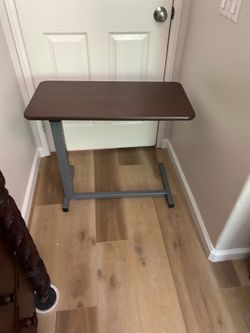 Table with metal legs