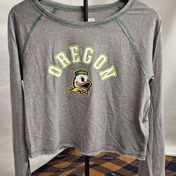 Women's Box Seat Oregon Ducks Oversized Cropped Retro Long Sleeve T-Shirt Size Large 