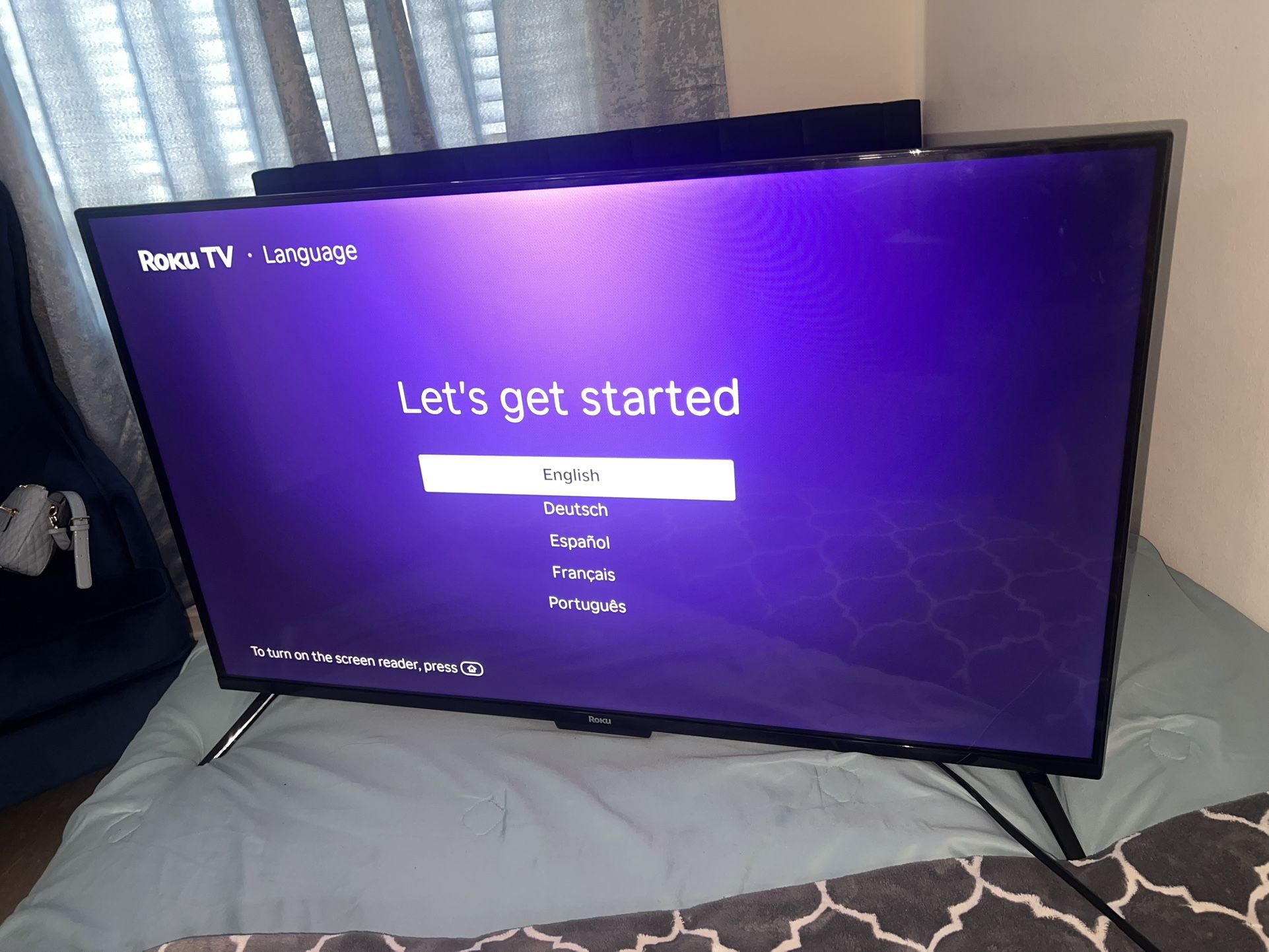 ROKU TV 43’