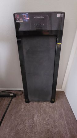 Walking pad with remote