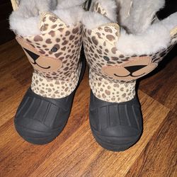 Cat & Jack Girl Snow Boots Size 9C