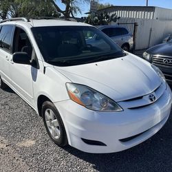 2008 Toyota Sienna