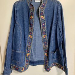 Alfred Dunner Size 14 Blue jean jacket Flower pattern trim