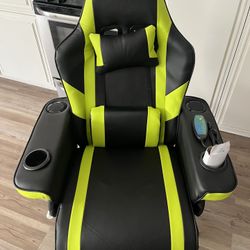 Electric Gaming Chair Never Used Just Opened Box To Build Didnt Like 