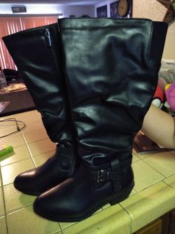 Women's tall black boots