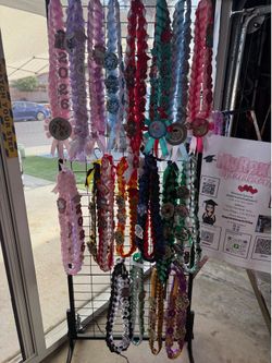 Handmade Graduation Leis 2026