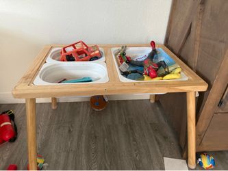 Kids activity table