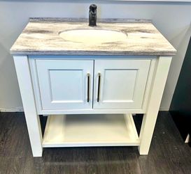 Huge Yard Sale-Kitchen Showroom Closing!