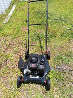 Briggs and Stratton lawn mower