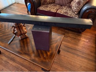 Samsung soundbar and subwoofer