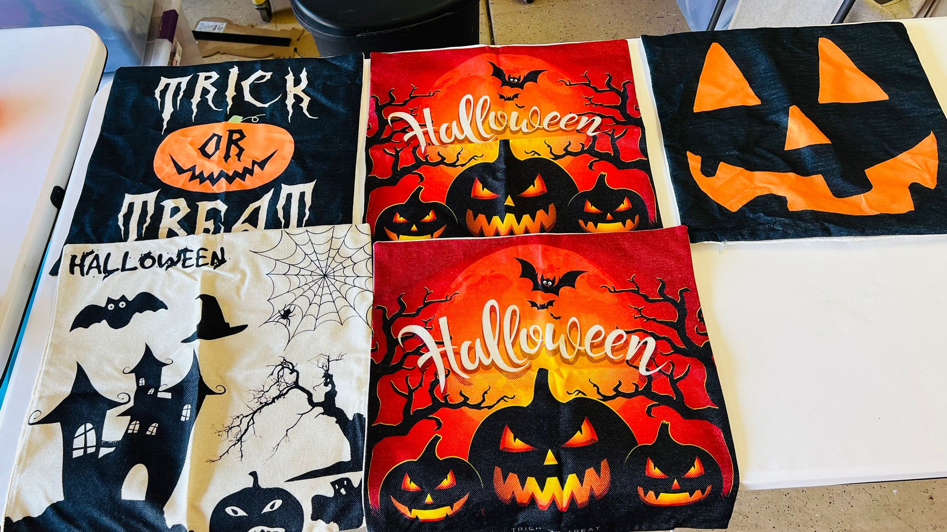 Halloween Throw Pillow Covers 20 X 20 for Sale in Adelanto, CA OfferUp