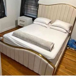 Limited time offer: king and Queen bedroom sets| Finance and delivery available!