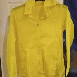 🧥CHAREX Windbreaker w/a packable carry pouch.. (Sunny Yellow). (WOMENS)