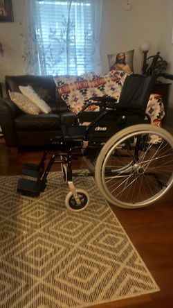 Drive wheelchair